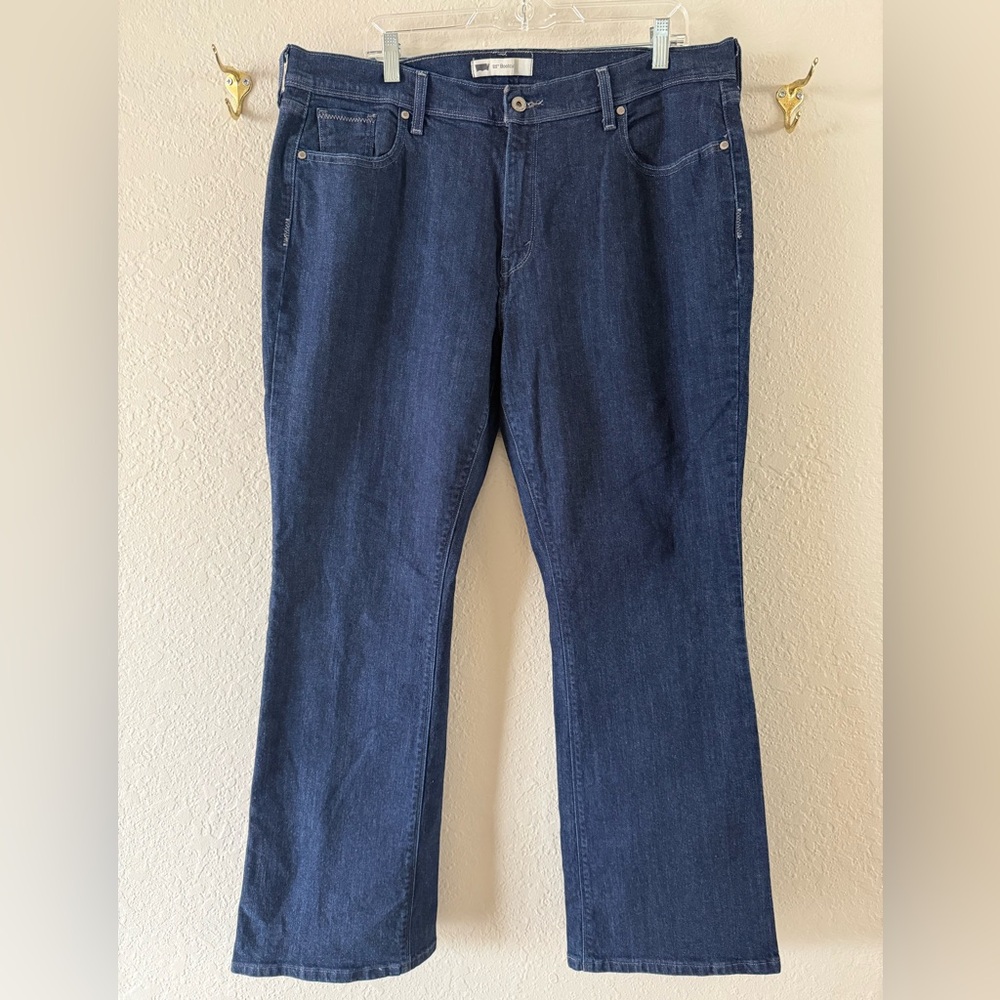 Levi’s 515 Boot Cut Dark Wash Denim Blue Jeans Size 18 Women’s 37” Waist Actual